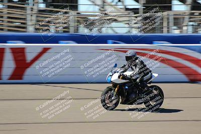 media/Jun-25-2022-Fastrack Riders (Sat) [[296e527623]]/Level 1 and RDS/Start Finish/